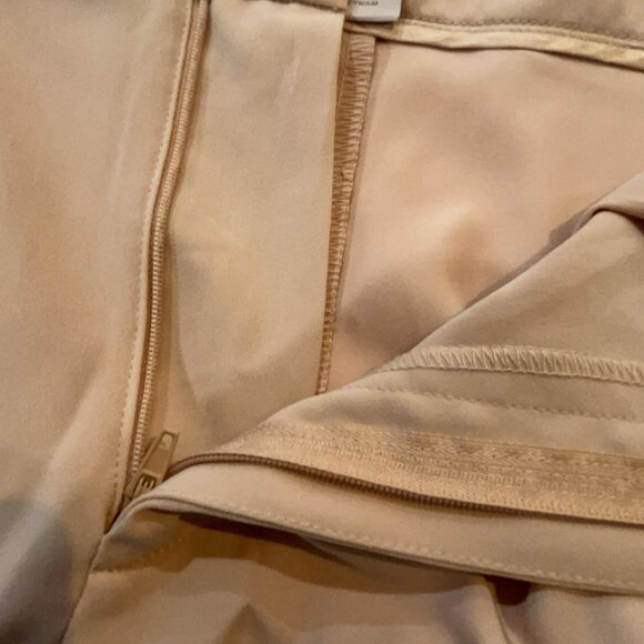 Classic Lightweight Peach Forever 21 Shorts Size M NWT - Picture 4 of 5